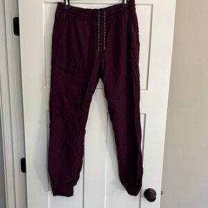 Women’s Columbia jogger hiking pants